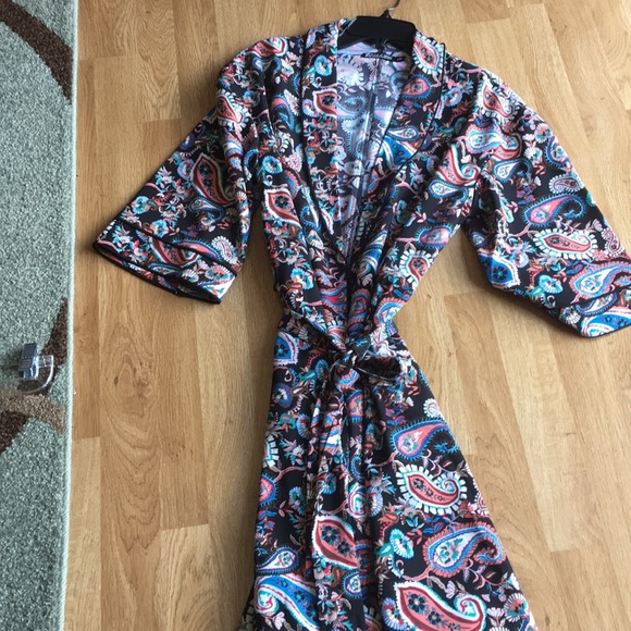 7th Ave Design  Studio - Picture 7 of 8